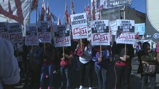 Masiva huelga general paraliza Argentina