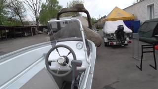 Алюминиевая лодка UMS-410 с мотором Suzuki DF-20ATL на лафете UMS-48PRO