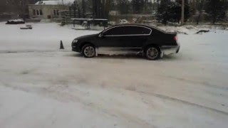 Борьба с сносом автомобиля зимой. упражнение (круг) контраварийная подготовка водителей в Киеве