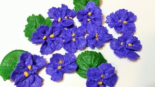 ФИАЛКА. Как сделать фиалку  из крема айсинг. Украшение для  куличей, тортов, капкейков.