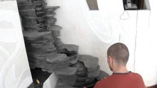 Пристенный домашний декоративный водопад - скалы
