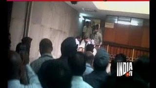 Six Maharashtra MLAs bash up traffic inspector inside Assembly premises