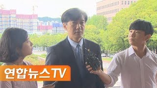 [현장연결] '검찰과 갈등' 조국 법무장관 출근 / 연합뉴스TV (YonhapnewsTV)