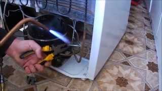 Ремонт холодильника, устранение утечки по контуру обогрева / Refrigerator repair