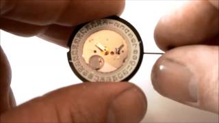 RONDA 515 ANALOGUE QUARTZ WATCH MOVEMENT BATTERY SR920SW / 371