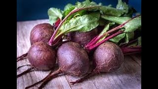 WOW, LA BETTRAVE:SUPER ALIMENT;RECETTE FACILE DE SALADE TIÈDE;ET UNE VINAIGRETTE INCROYABLE!