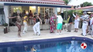 Alegria em festa de aniversário com Show de samba mulatas e passistas