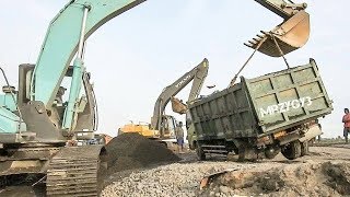 Roda Truk Patah | Dump Truck Wheel Breakdown Recovery By Kobelco Sk200 10 Excavator