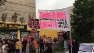 1. Mai 2014 in Berlin - 18-Uhr-Demo zieht durch Kreuzberg