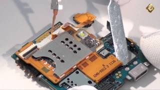 Sony Ericsson Xperia Ray - как разобрать телефон и из чего состоит