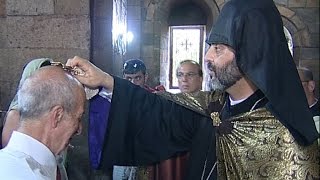 Դիարբեքիրցի մահմեդական հայերի մկրտությունը Էջմիածնում