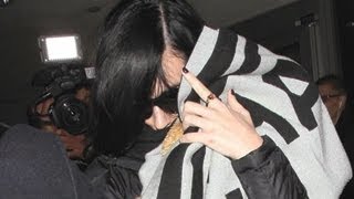 Paparazzi Makes Fun Of Katy Perry