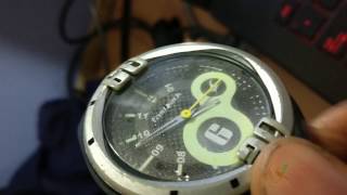 How to get moisture out of Glass or watch