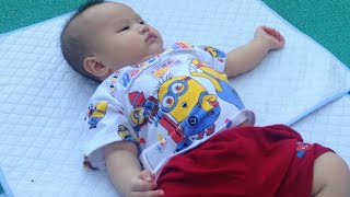 Tắm nắng cho trẻ sơ sinh đúng cách chữa bệnh vàng da sinh lý