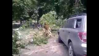 Авиаудар по Луганской ОГА 02 06 2014  шокирующие кадры  трупы 1 часть