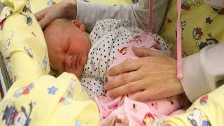 Когда начинать гулять с новорожденным