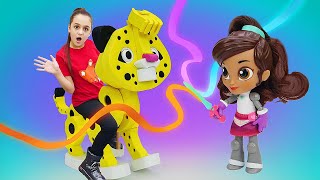 Новые игрушки Лео и Тиг. Принцесса Нелла - супергерой? Классные игры и приключения девочкам.