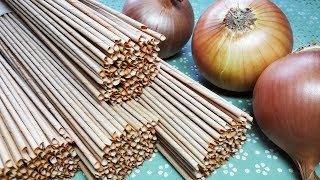 Крашу трубочки луковой шелухой / Эксперимент