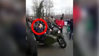 Mann als Hitler verkleidet auf Biker-Treffen: Polizei nimmt Ermittlungen auf!