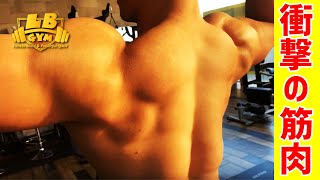 衝撃の筋肉　ripped muscle！逸材発見！丸みがある筋肉、しかもデカい！