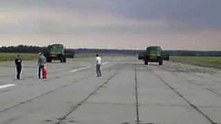 Harvester vs Harvester dragrace!