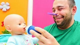 Baby Born oyuncak bebek bakma oyunu. Kadir Mert'e bakabilecek mi?