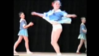 Дети танцуют Матросский танец.Прикольно. / Sailor children dance.Nice