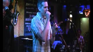 Live-band-karaoke 02-04-2011 Grand cafe 70/80 Almere Deel 1