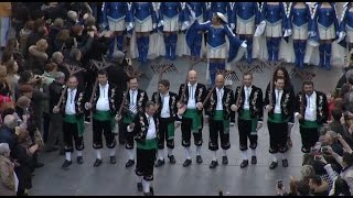 Desfile de las Fiestas de Moros y Cristianos de Petrer en Madrid