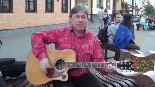 Уличный музыкант классно исполняет кавер "Глаза" (АукцЫон)! Buskers! Brest! Song!