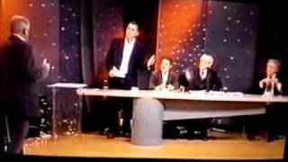 Απίστευτος τσακωμός σε εκπομπή του Σπύρου Καρατζαφέρη