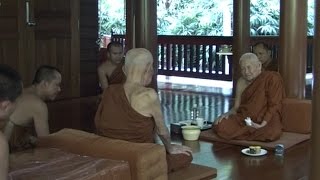 หลวงปู่จันทร์ศรี - หลวงตามหาบัว 26-08-2552