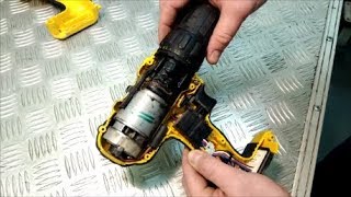 Смазка редуктора шуруповерта  DeWALT DCD734 14.4V Cordless drill-driver gear greasing