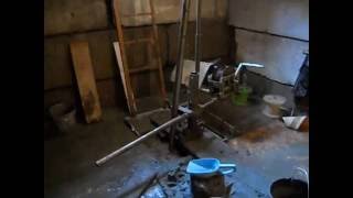 с.39.16. Чернигов, Бурение скважины в автомобильном гараже.