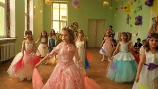 7. Танец - Мамы моей глаза - Утреник 8 марта 2017