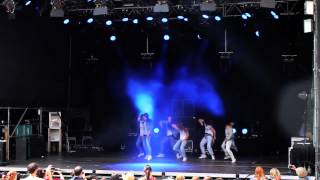 Uni t @ Imagine Festival