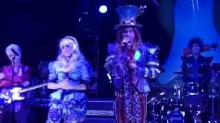 Mad T Party - Drew's Speech & Counting Stars