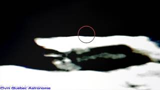 Ovnis Doré & Observations De System Construit Sur La Lune