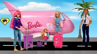 Barbie Empaca sus Maletas y Viaja en Avion con Chelsea