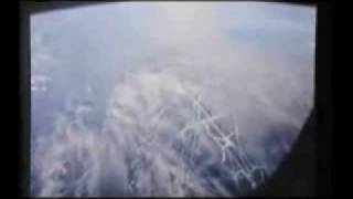 Don't believe in chemtrails? Watch this!Watch  the sky!Heads Up!