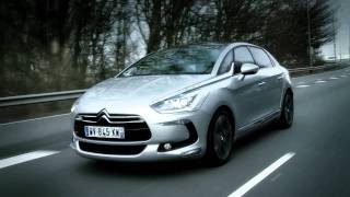 Citroën DS5 vs Peugeot 508 SW (English Subtitled)