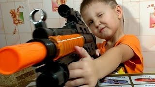 АВТОМАТ. ОБЗОР ОРУЖИЕ ДЛЯ ДЕТЕЙ. КАК ИГРАТЬ В СТРЕЛЯЛКИ. / SHOOTING FROM GUN. LOL