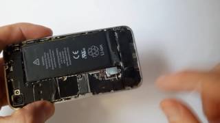 iPhone 4 не заряжается