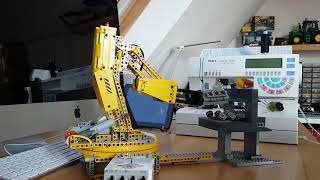 LEGO Mindstorms EV3 Robotic Arm - Prototype
