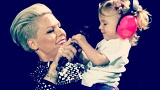 P!NK - WILLOW  - LEAVE ME ALONE ( I'M LONELY) - THE TRUTH ABOUT LOVE TOUR - MUNICH GERMANY - MAY 19