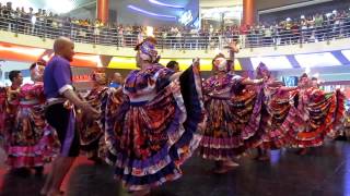 La Compañía Nacional de Danzas Folklóricas de Panamá
