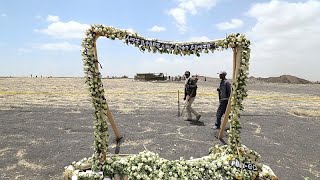 Relatives mourn their loved ones at Ethiopian Airlines crash site