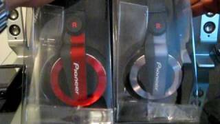 Pioneer HDJ-500 headphones Unboxing & First Impressions (DJbooth.net)