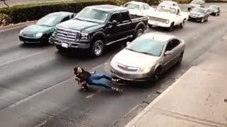 When you walk with a phone - pedestrian death due to mobile phones Compilation 2019