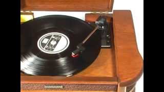 Retro gramofon Hyundai RTCC 513 RIP